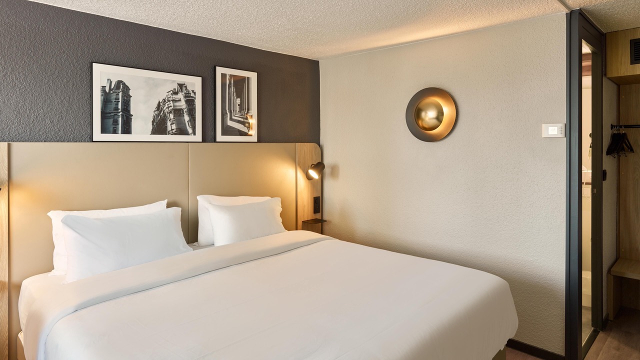 Photo of Bedroom in Les Ulis