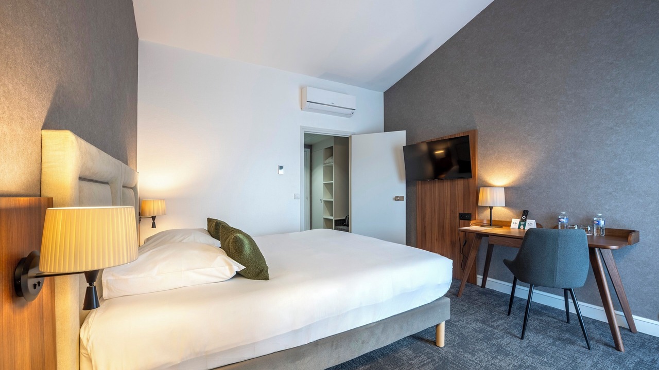 Photo of Bedroom in Sauvigny-le-Bois