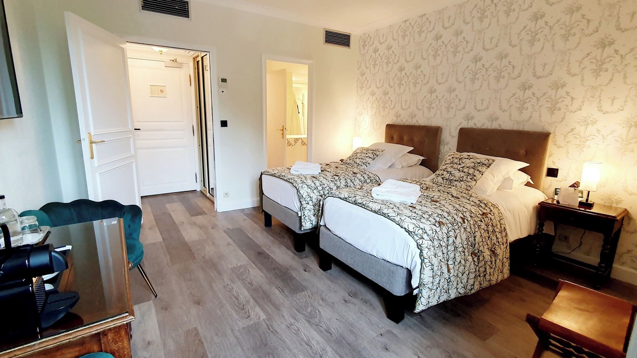 Photo of Bedroom in Tournus