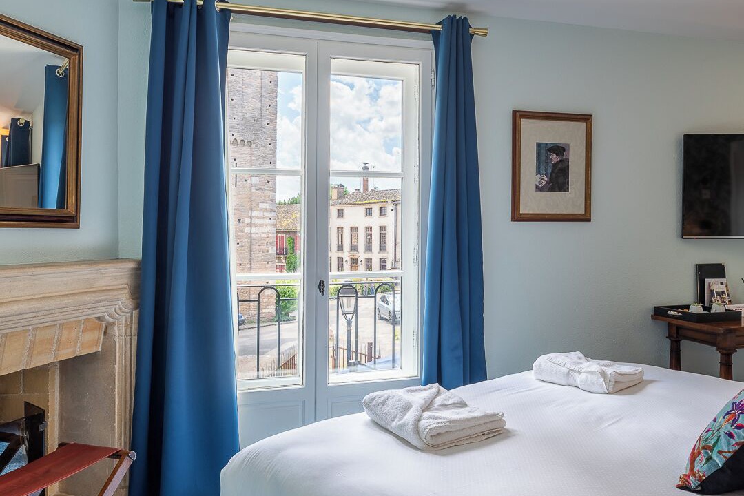 Photo of Bedroom in Tournus