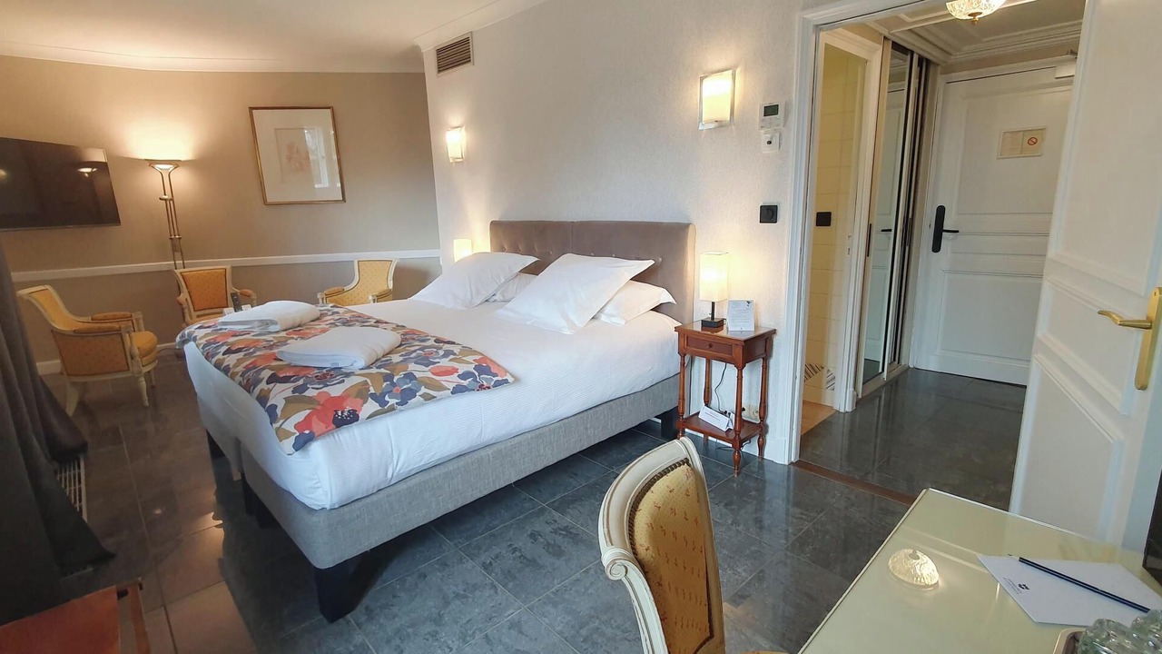 Photo of Bedroom in Tournus