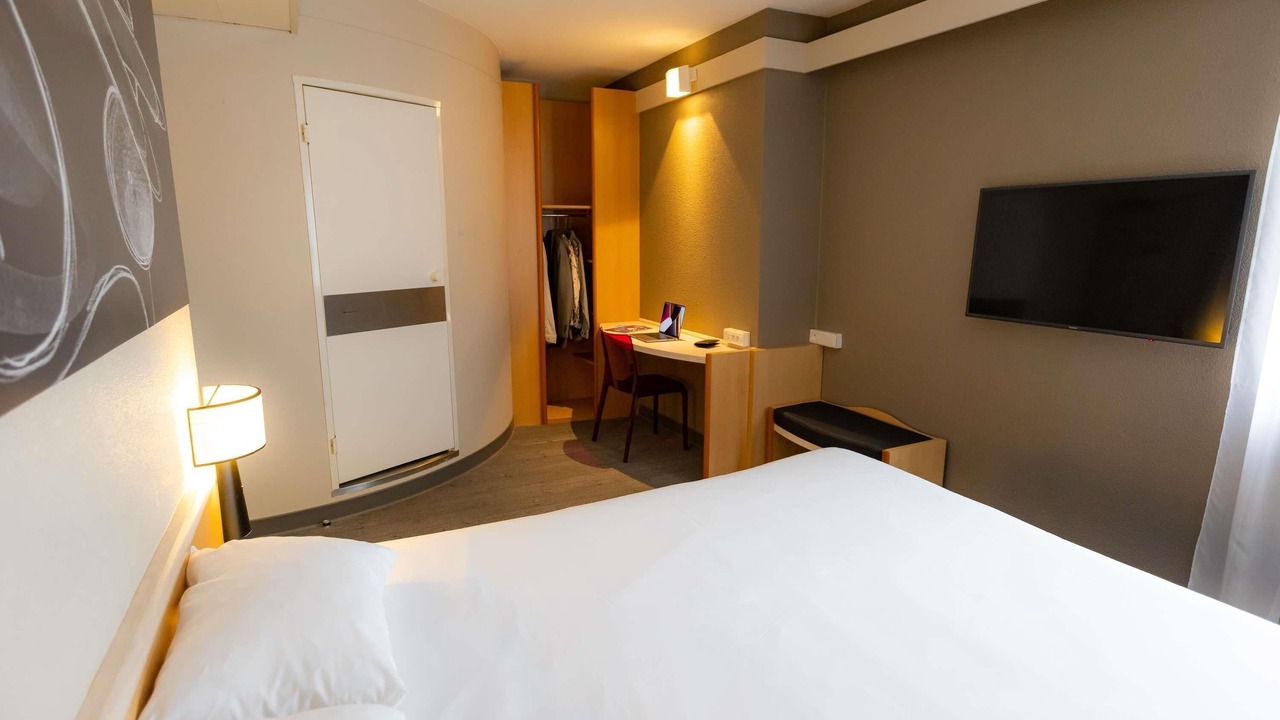 Photo of Bedroom in Up 1.5 Saint-Ferreol