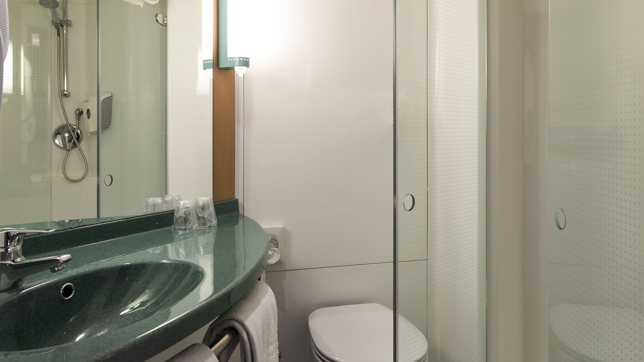 Photo of Bathroom in Up 1.5 Saint-Ferreol