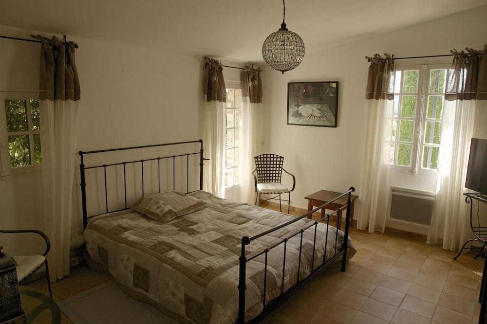 Photo of Bedroom in Vaison-la-Romaine