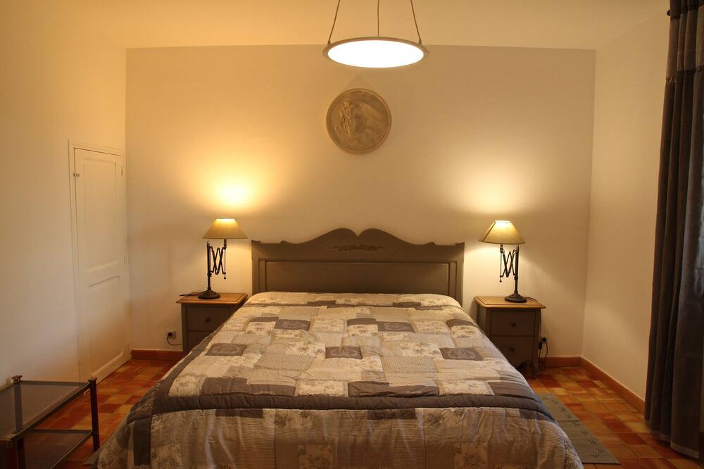 Photo of Bedroom in Vaison-la-Romaine