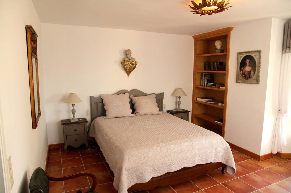Photo of Bedroom in Vaison-la-Romaine