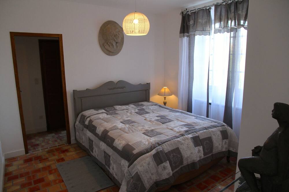 Photo of Bedroom in Vaison-la-Romaine