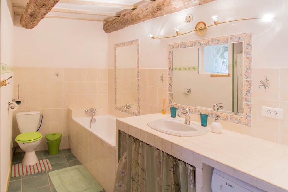 Photo of Bathroom in Gras