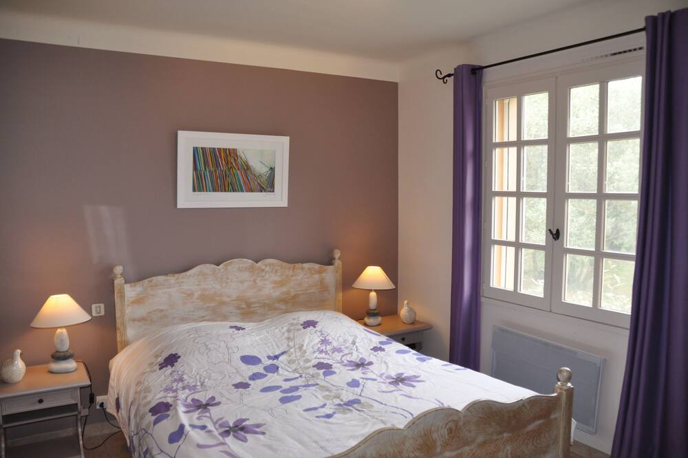 Photo of Bedroom in Bedoin