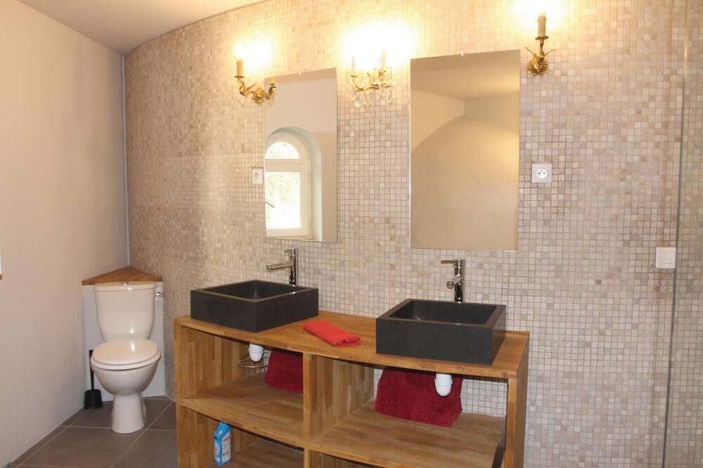 Photo of Bathroom in Montboucher-sur-Jabron