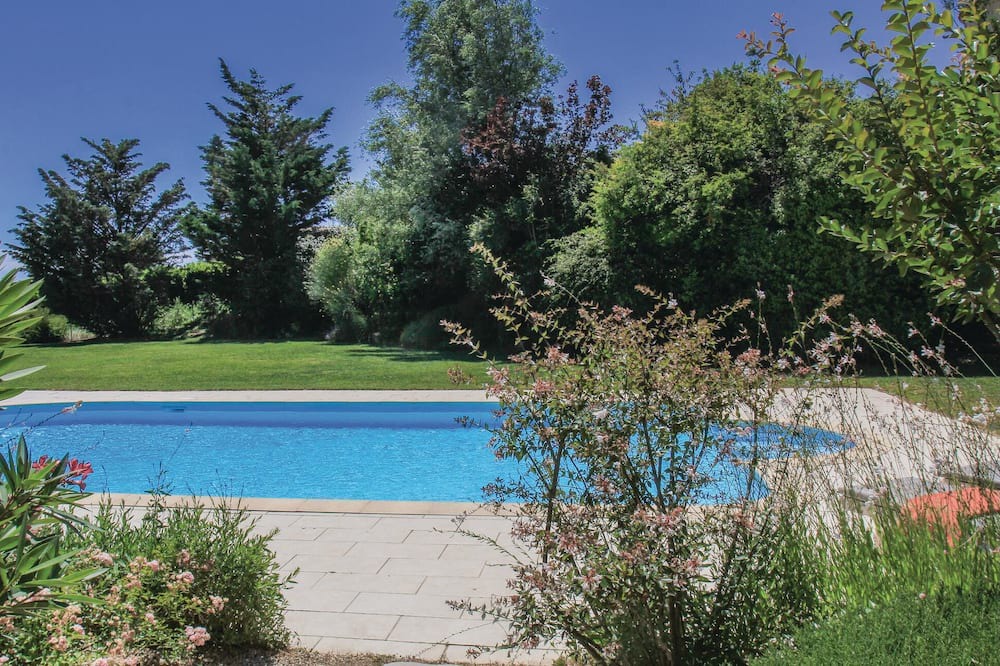 Photo of Outdoor in Montelimar