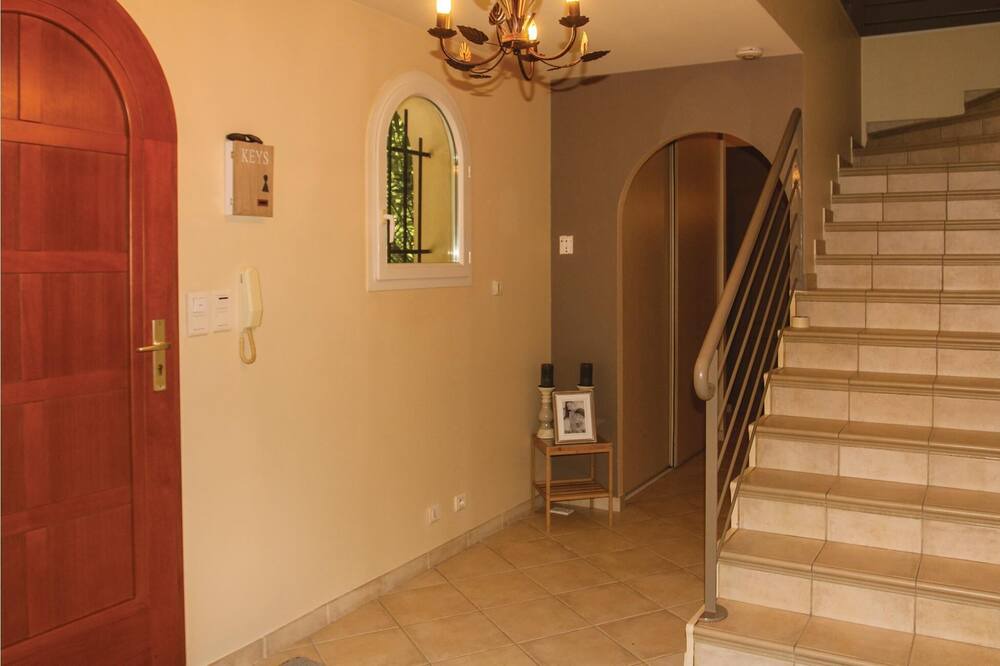 Photo of Others in Montelimar