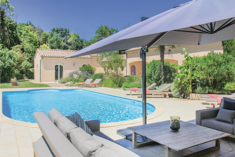 Photo of Outdoor in Montelimar