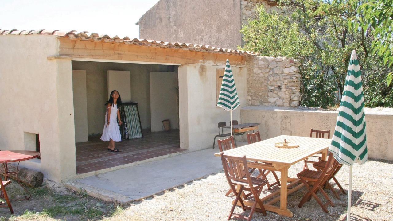 Photo of Outdoor in Methamis