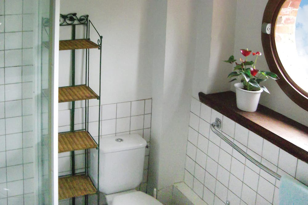 Photo of Bathroom in Sainte-Marie