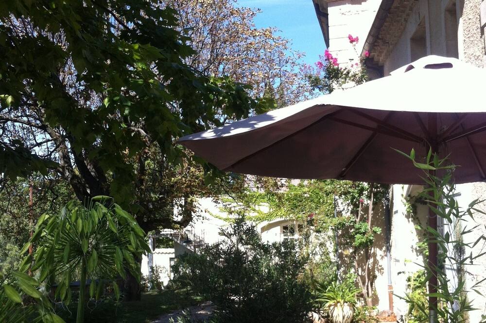 Photo of Outdoor in Visan