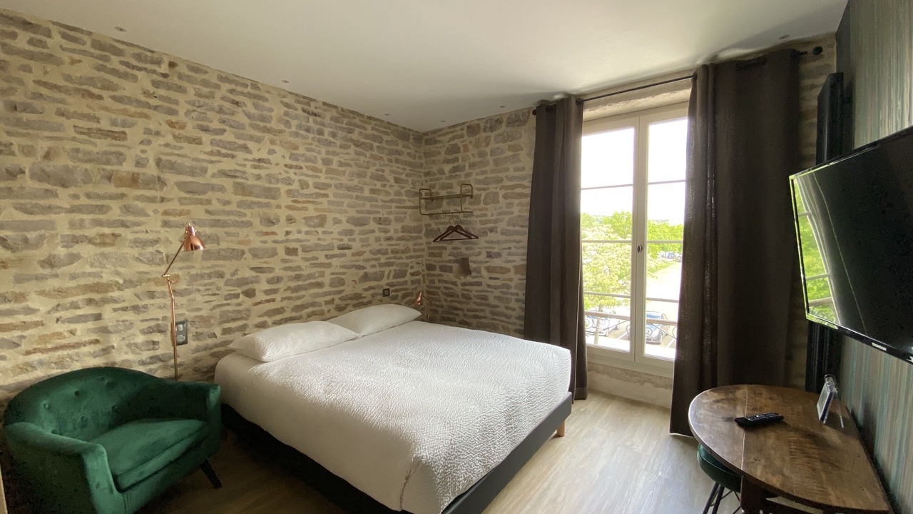 Photo of Bedroom in Tournus