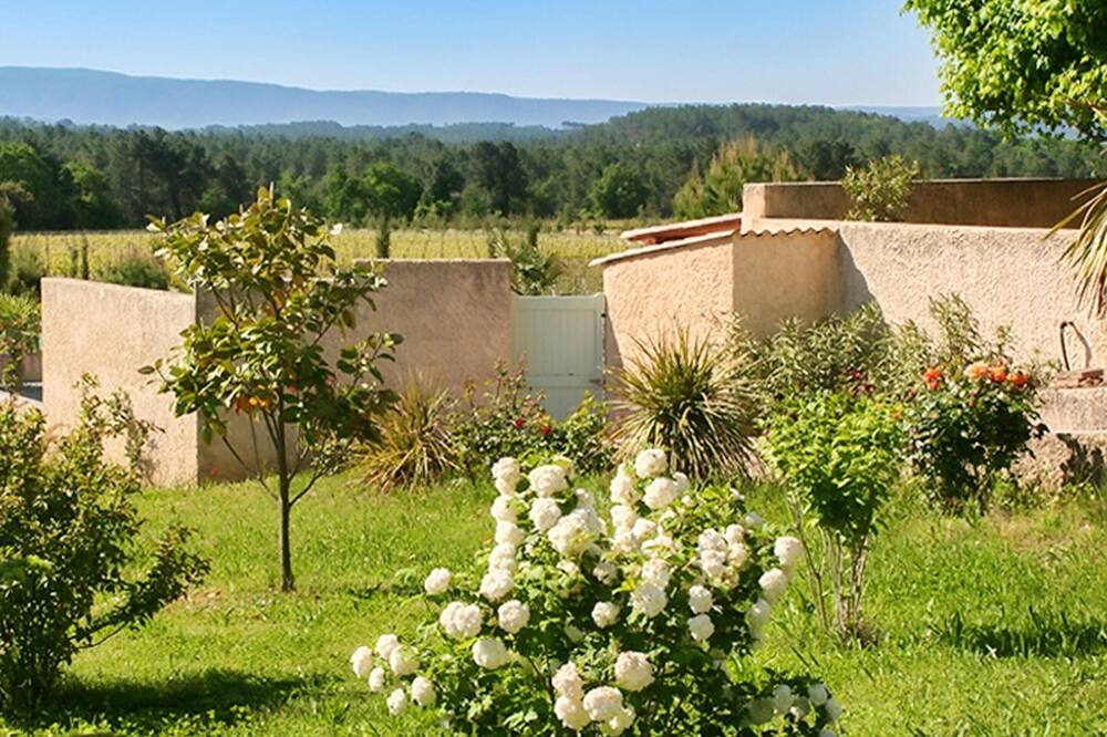 Photo of Outdoor in Mormoiron