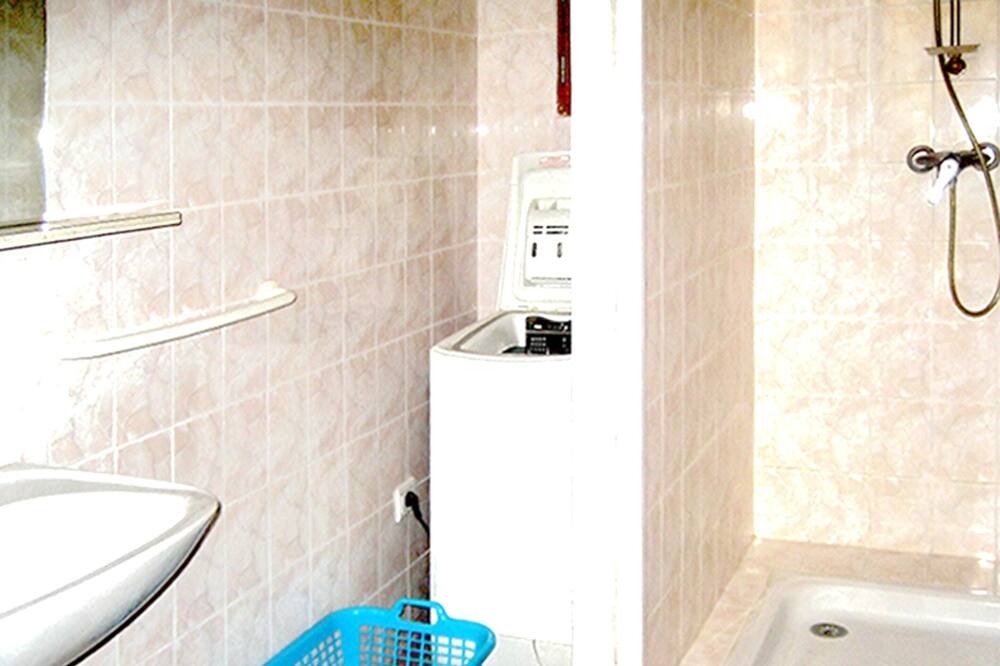 Photo of Bathroom in Mormoiron