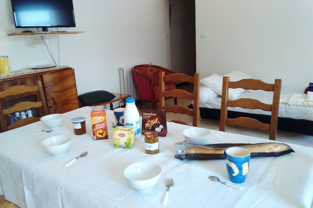 Photo of Livingroom in Mormoiron