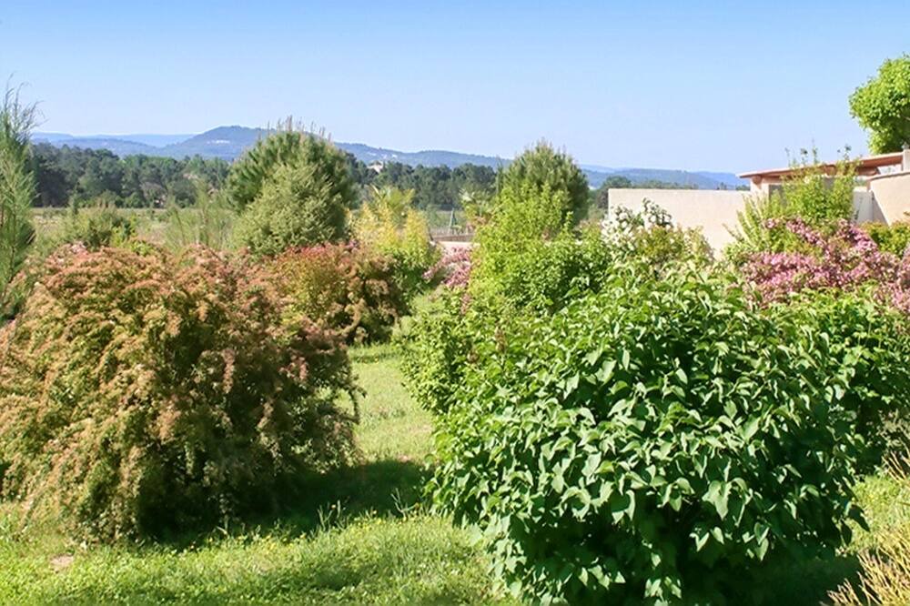 Photo of Outdoor in Mormoiron