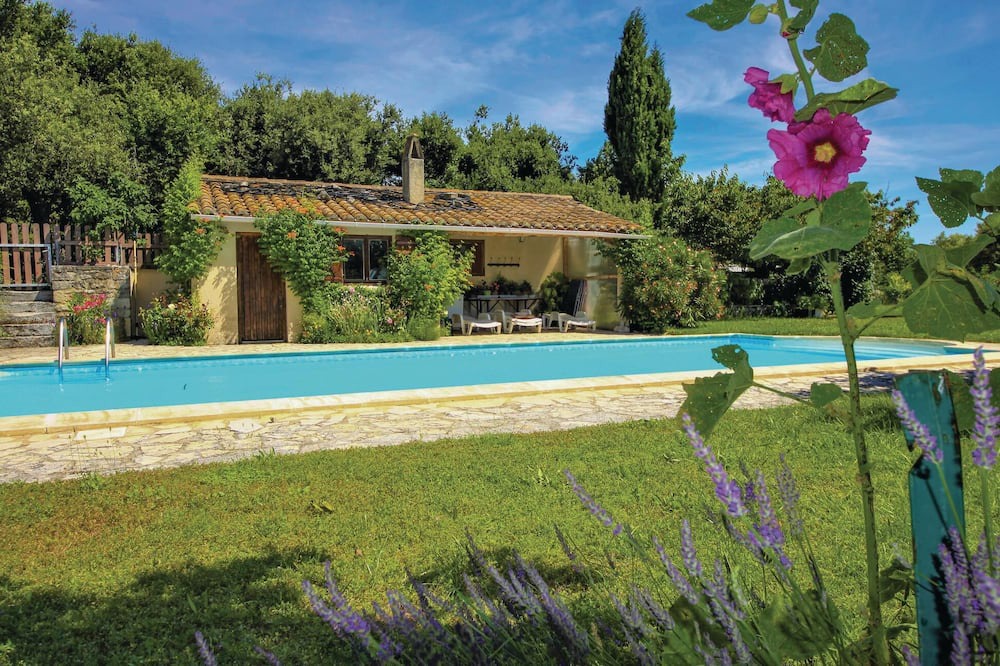 Photo of Outdoor in Grignan