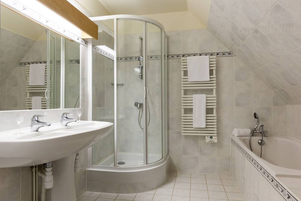 Photo of Bathroom in Cubry