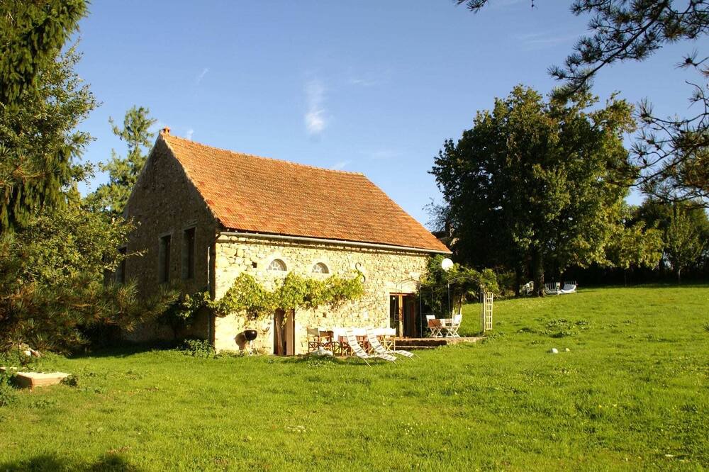 Photo of Outdoor in Saint-Germain-des-Champs