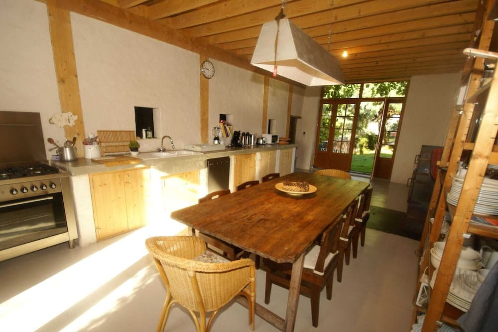 Photo of Livingroom in Saint-Germain-des-Champs