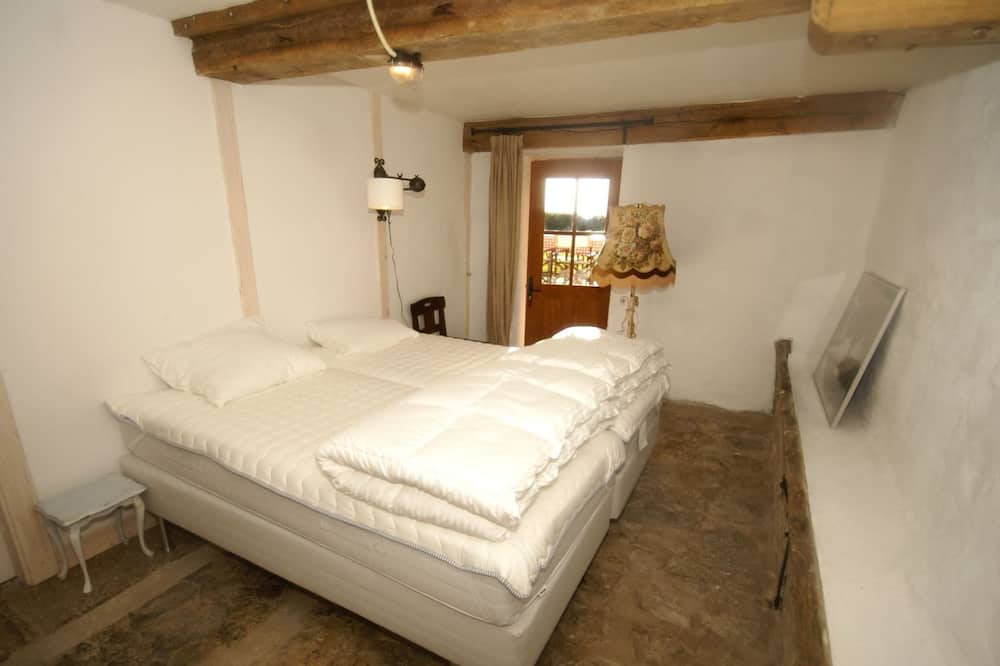 Photo of Bedroom in Saint-Germain-des-Champs