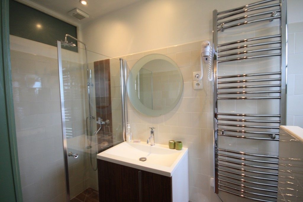 Photo of Bathroom in Accolay