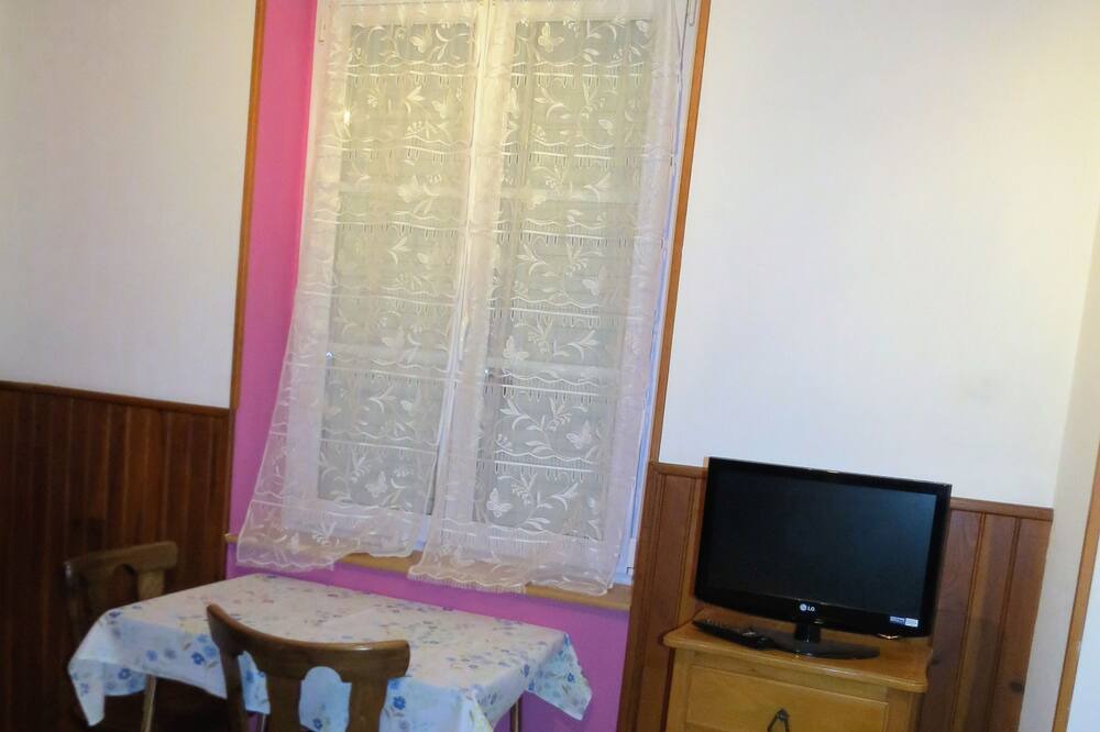 Photo of Livingroom in Bourbonne-les-Bains