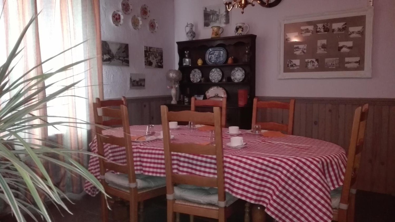 Photo of Others in Treban