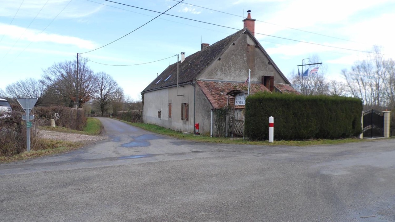 Photo of Outdoor in Treban