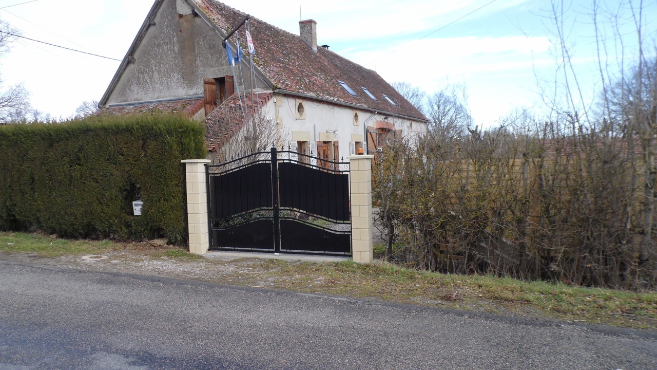Photo of Outdoor in Treban