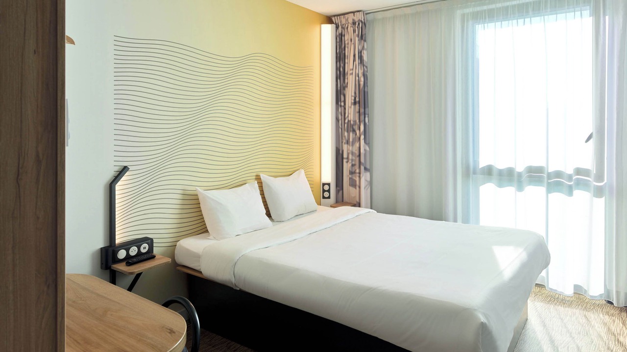 Photo of Bedroom in Chatenay-Malabry