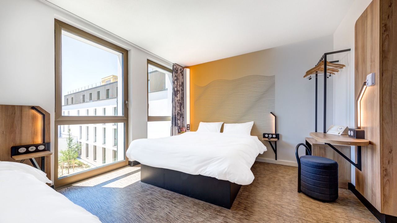 Photo of Bedroom in Chatenay-Malabry