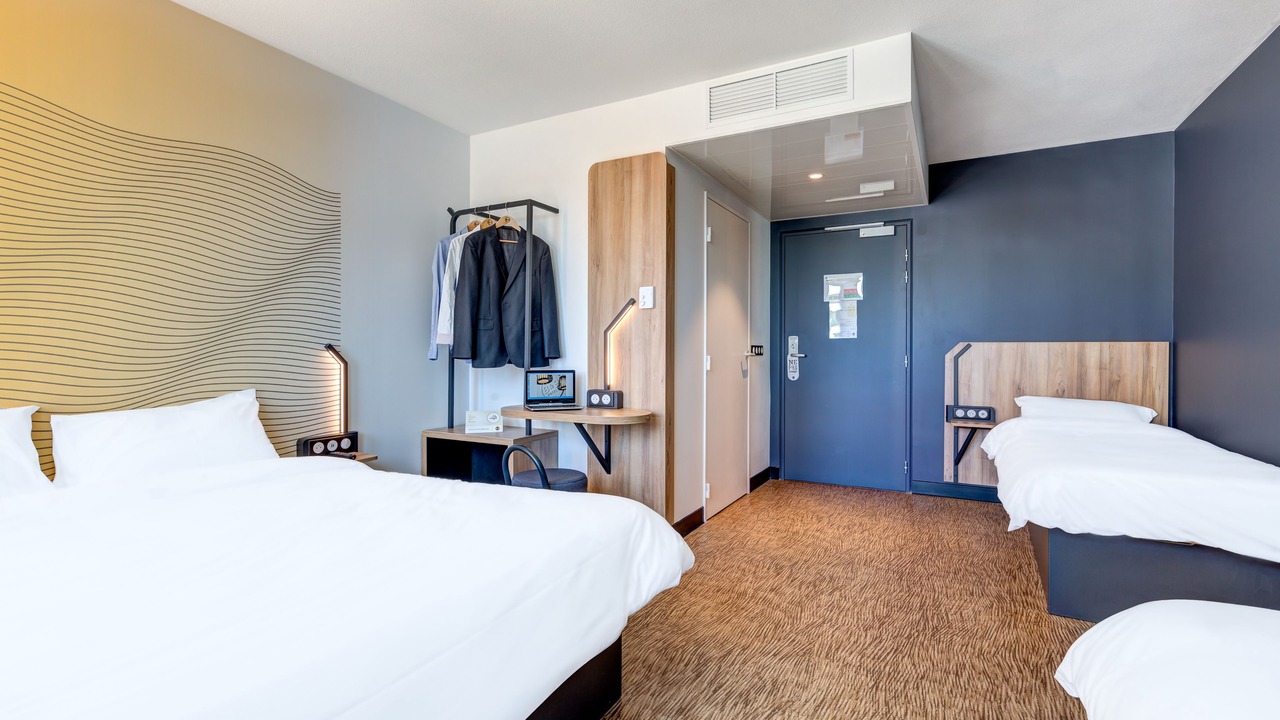 Photo of Bedroom in Chatenay-Malabry