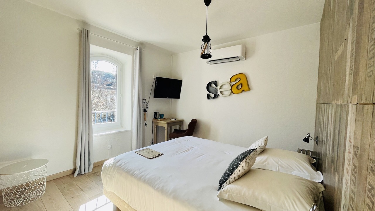 Photo of Bedroom in Vaison-la-Romaine