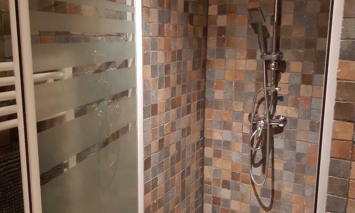Photo of Bathroom in Cairanne