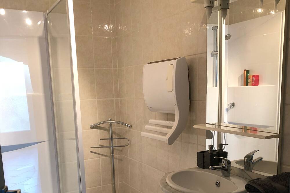 Photo of Bathroom in Feissons-sur-Isere