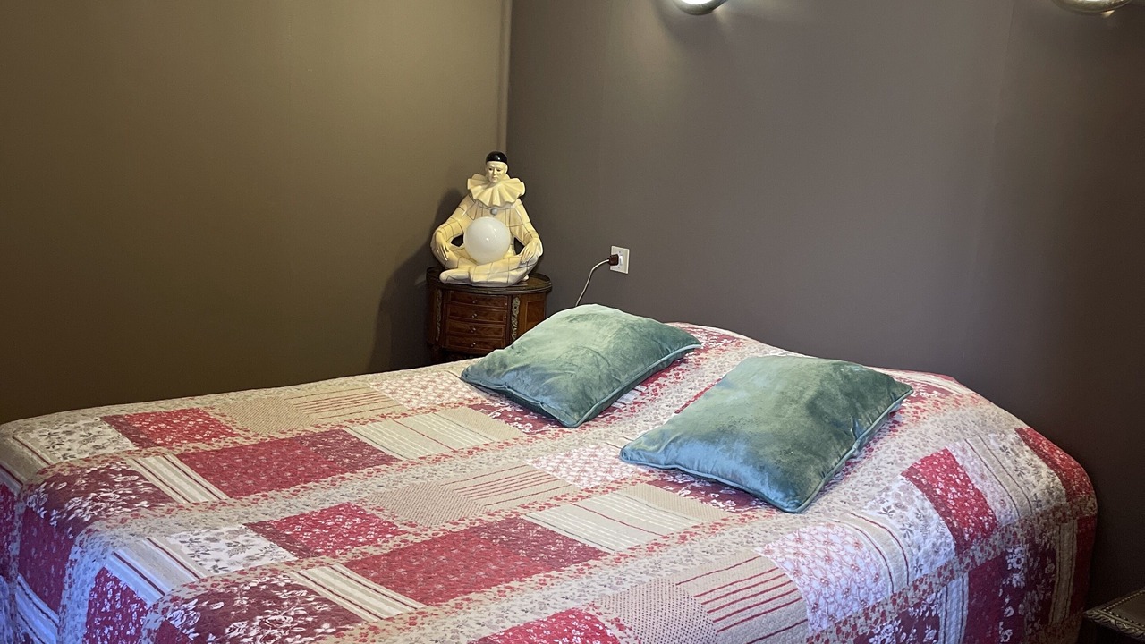 Photo of Bedroom in Saint-Martin-sous-Vigouroux
