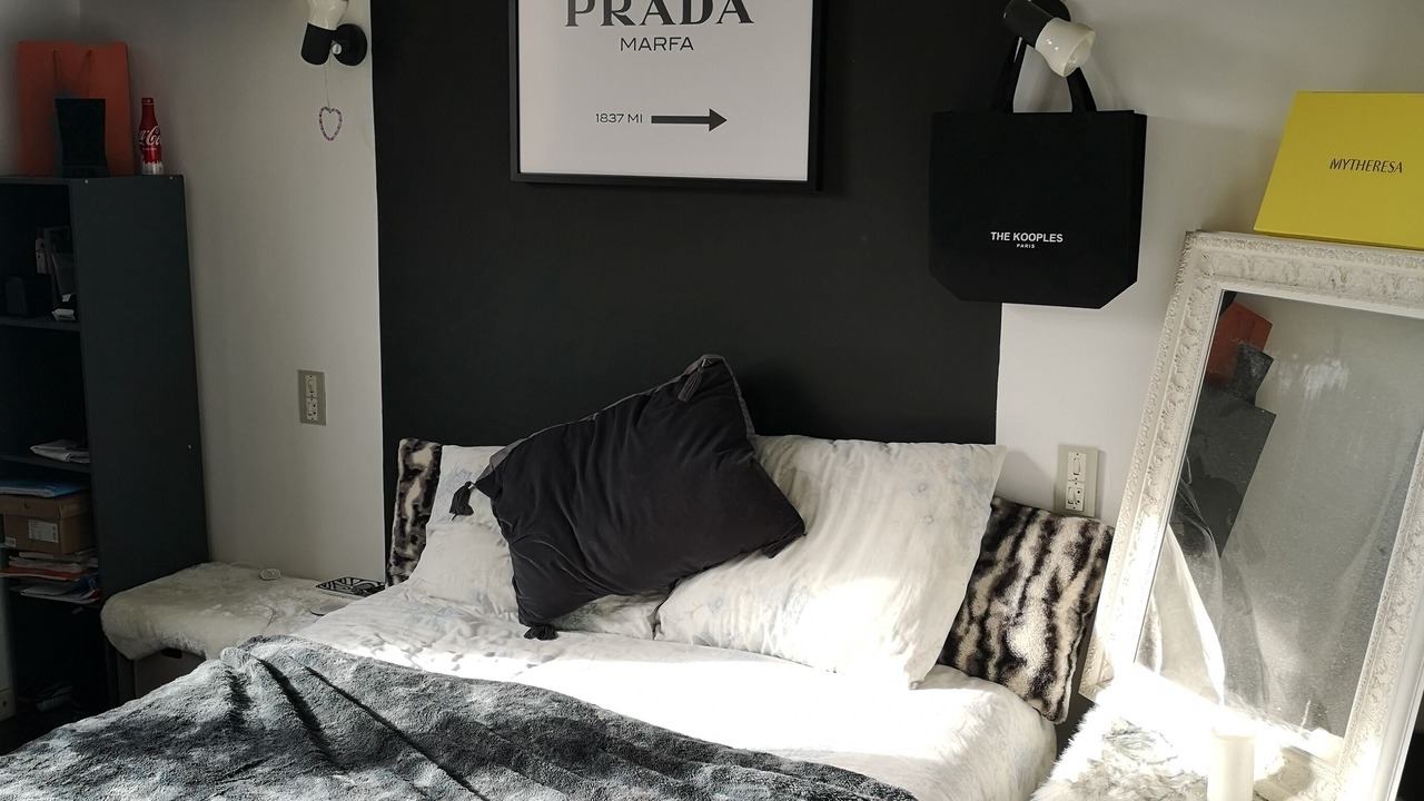 Photo of Bedroom in Saint-Pierre-de-Vassols