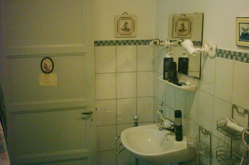 Photo of Bathroom in Prades