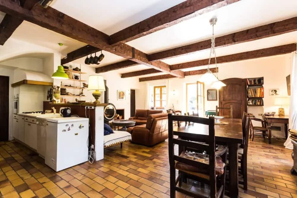 Photo of Kitchen in Le Gua