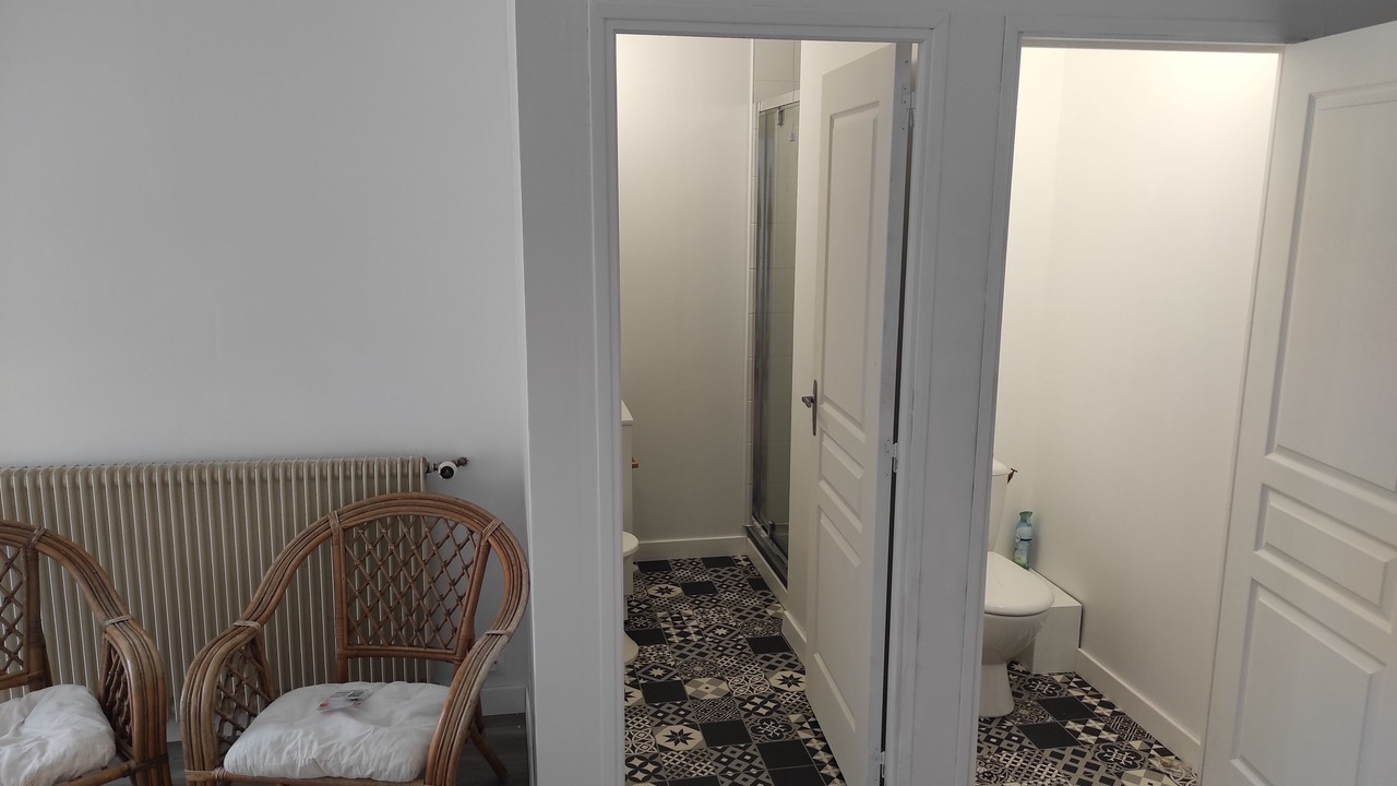 Photo of Bathroom in Campuac