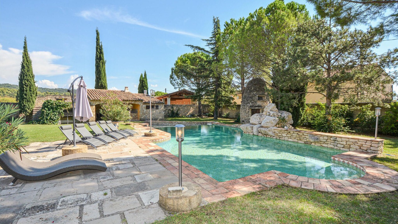 Photo of Outdoor in Saint-Pierre-de-Vassols