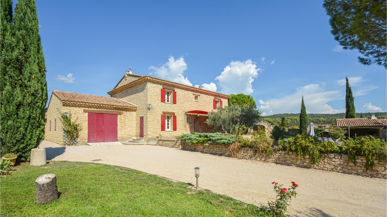 Photo of Outdoor in Saint-Pierre-de-Vassols