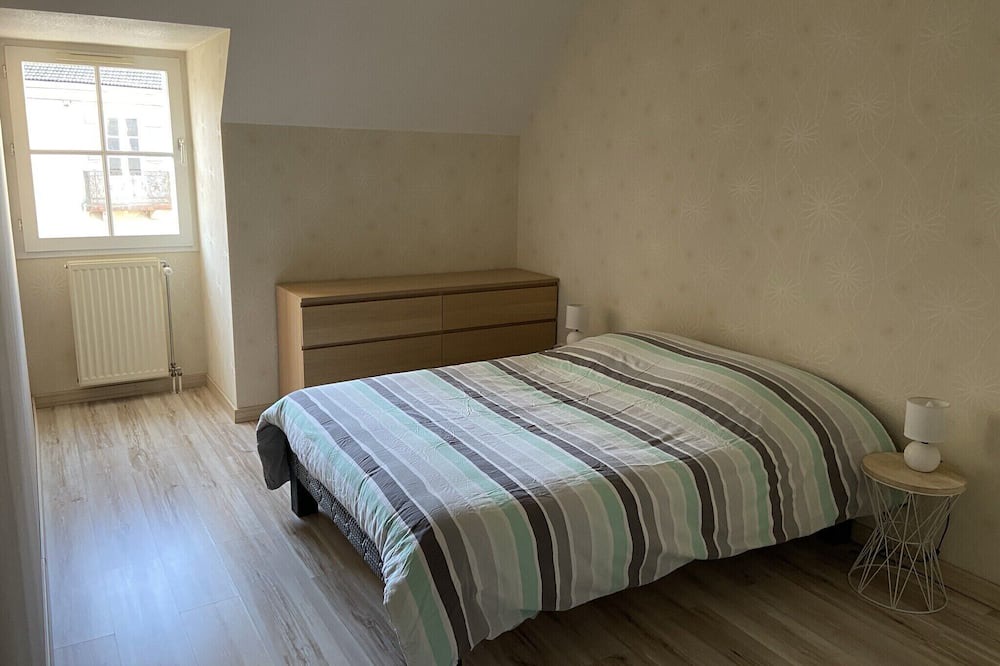 Photo of Bedroom in Chalon-sur-Saone