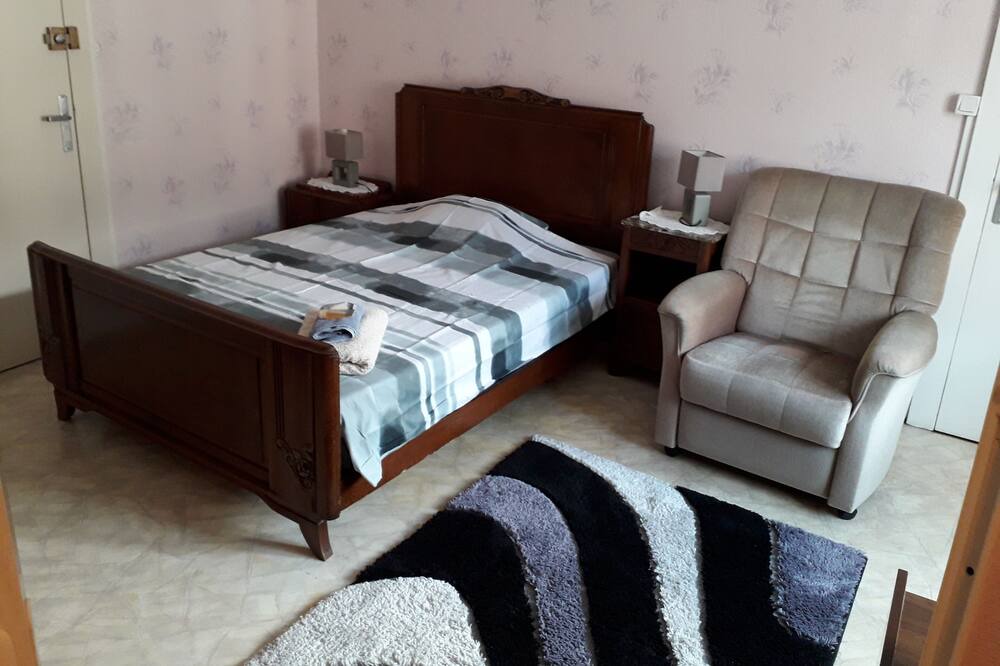 Photo of Bedroom in Forges-les-Bains